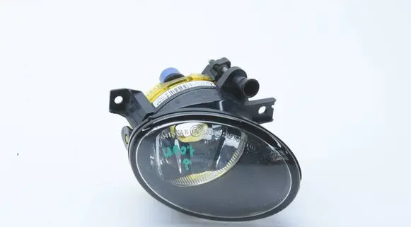 Mercedes-Benz Sprinter W907 W910 Front fog light A9109062600 3202001557