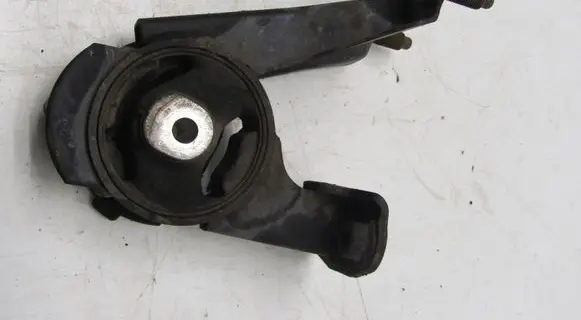 Toyota Prius (XW30) Engine mount vacuum valve 1T081602