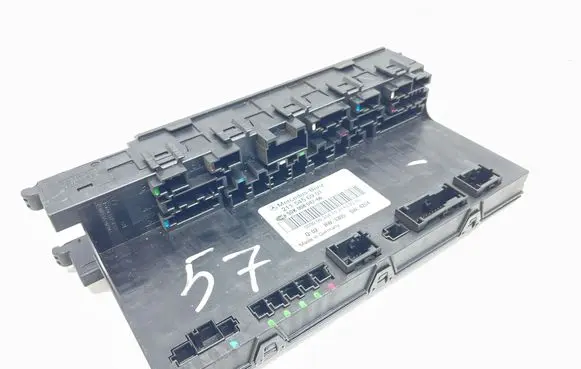 Mercedes-Benz E W211 Fuse module 2115456901 5DK00804766