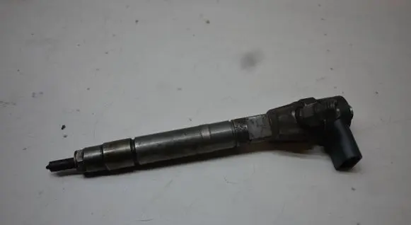 Mercedes-Benz E W211 Fuel injector A6280700487 0445110104