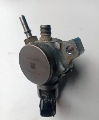 Subaru Forester SK Fuel injection high pressure pump 16625AA070 2961000330