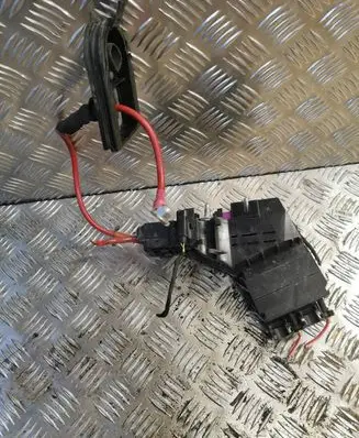 Mercedes-Benz ML W166 Fuse module A1665401550