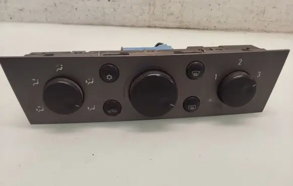 Opel Vectra C Climate control unit 13138190