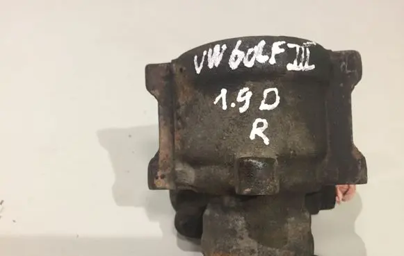 Volkswagen Golf III Power steering pump 1H0422155D