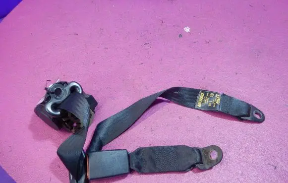 Fiat Seicento/600 Front seatbelt 042911