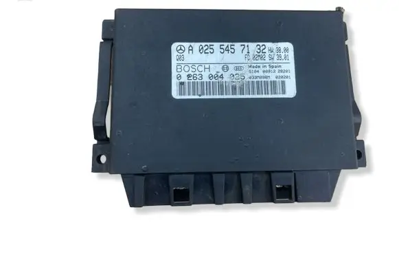 Mercedes-Benz E W211 Parking PDC control unit/module A0255457132