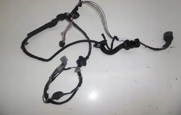 Volvo XC90 Rear door wiring loom 8697921004