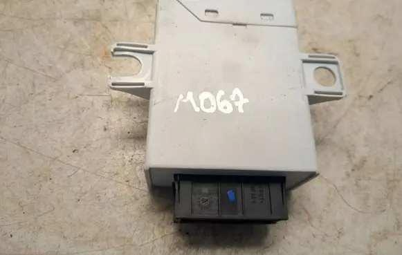 BMW 5 E39 Immobilizer control unit/module 61356905668 110187 05393244