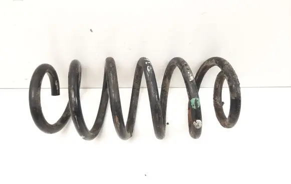 Toyota Avensis T270 Rear coil spring
