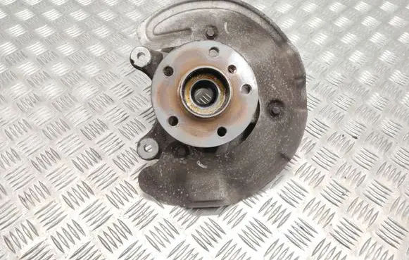BMW X1 F48 F49 Front wheel hub 6876645