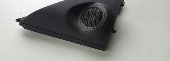 Mitsubishi Outlander Front door speaker