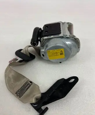 Audi A5 Rear seatbelt 34184201F 8W8857806B 09786175