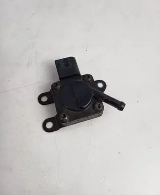 BMW X3 E83 Exhaust gas pressure sensor 7808013