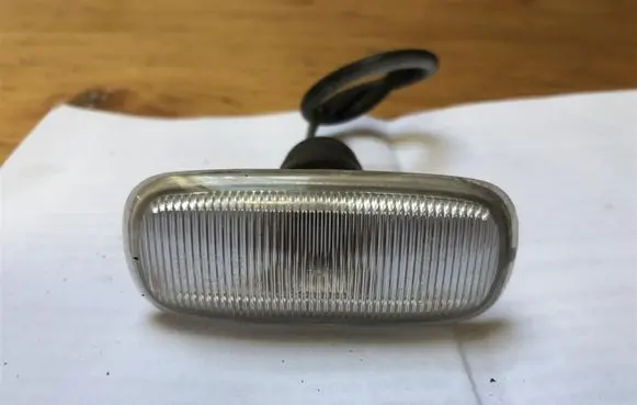 Audi A4 S4 B6 8E 8H Front fender indicator light 4B0949127