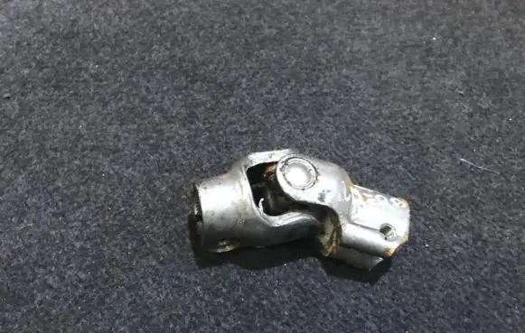 Nissan Almera Steering column universal joint