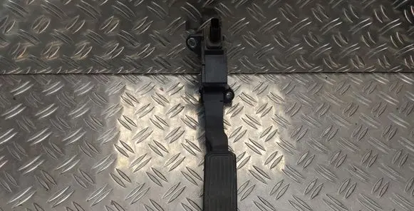 Toyota Verso Accelerator throttle pedal 7811002010