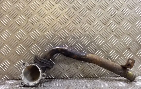 Nissan X-Trail T30 Engine coolant pipe/hose