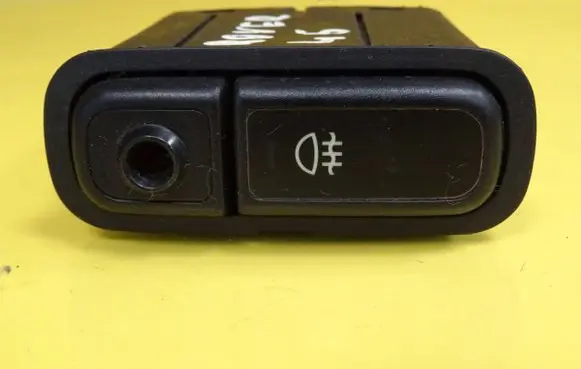 Fog light switch