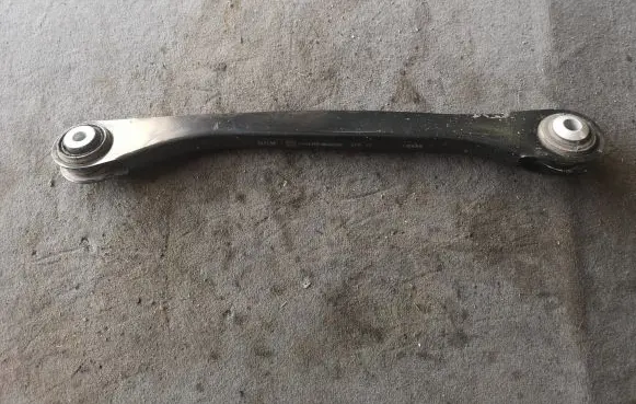 BMW 5 G30 G31 Rear control arm 6861125