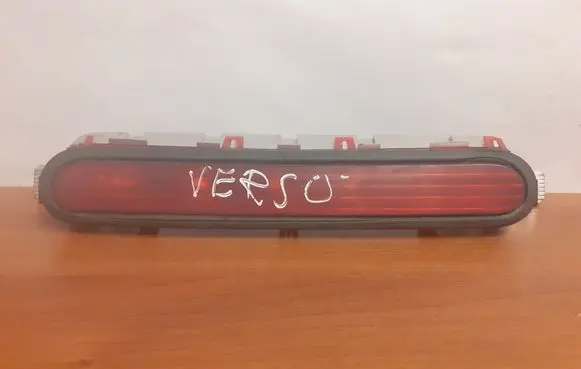 Toyota Corolla Verso E121 Third/center stoplight 815700F011 9642
