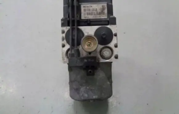 Audi A4 S4 B6 8E 8H Master brake cylinder