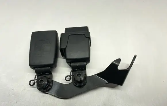 Audi A8 S8 D4 4H Middle seatbelt buckle (rear) 4H0857740