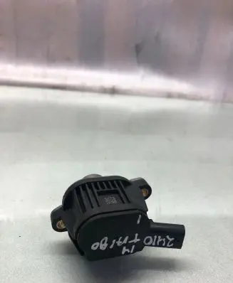 Volkswagen Taigo Turbo solenoid valve 04e906048c
