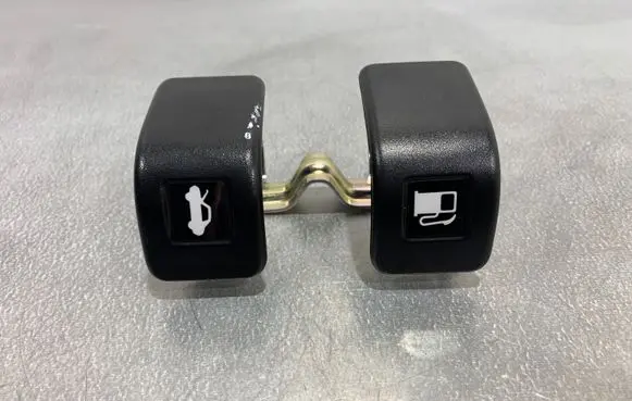 Honda CR-V Engine bonnet (hood) release handle TLA1