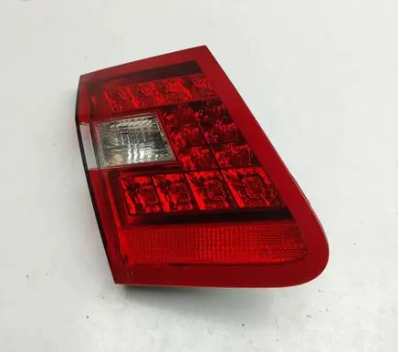 Mercedes-Benz E W212 Tailgate rear/tail lights A2128200764