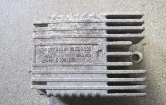 Mercedes-Benz A W168 Coolant fan relay A0275458032