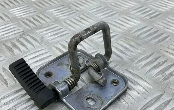Volkswagen Golf VII Engine bonnet/hood lock/latch loop/hook 5G0823186A