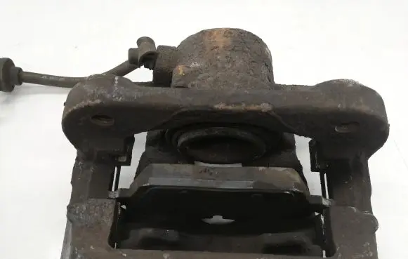 BMW 1 E81 E87 Front brake caliper