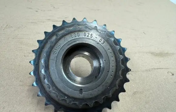 BMW 5 F10 F11 Camshaft pulley/ VANOS 780002503