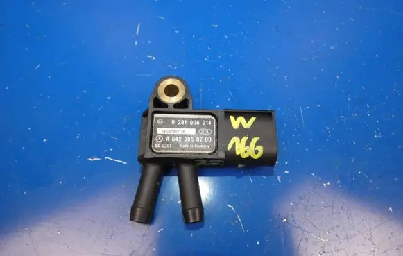 Mercedes-Benz ML AMG W166 Exhaust gas pressure sensor A6429050200 0281006214 140307T0710E