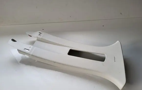 Ford S-MAX Seat belt trim 