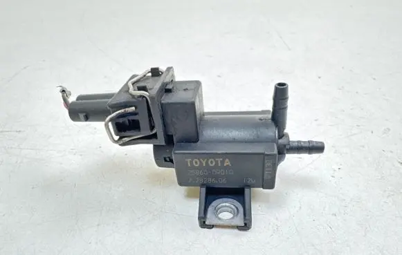 Toyota Auris 150 Turbo solenoid valve 258600R010 72828606