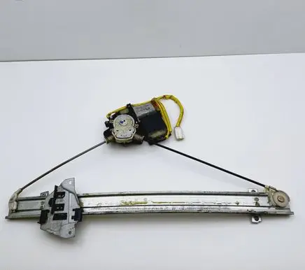 Mitsubishi Space Wagon Front door manual window regulator MR349203