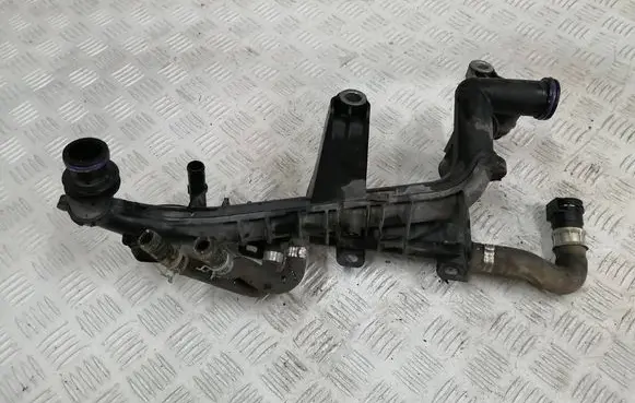 Engine coolant pipe/hose