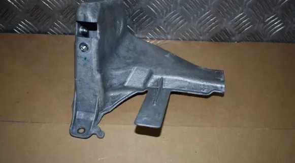 Mercedes-Benz SL R231 Bumper support mounting bracket corner A231630050055