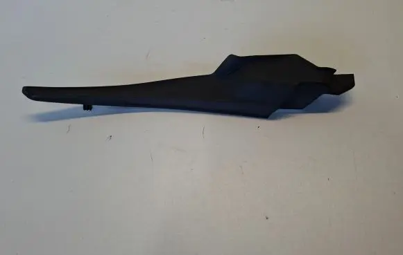 Fender end trim