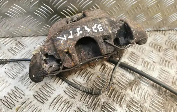 Mercedes-Benz E W210 Front brake caliper