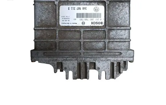 Volkswagen PASSAT B4 Engine control unit/module 3A0907311B 0261203788 26SA3610