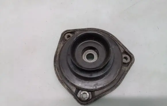 Mercedes-Benz V Class W447 Front upper strut mount A6393230720