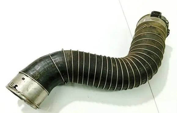 BMW 5 GT F07 Intercooler hose/pipe 11884414