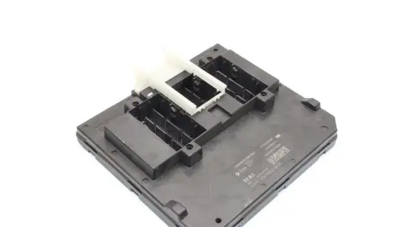 Audi A3 S3 8V Central body control module 5Q0937084AS
