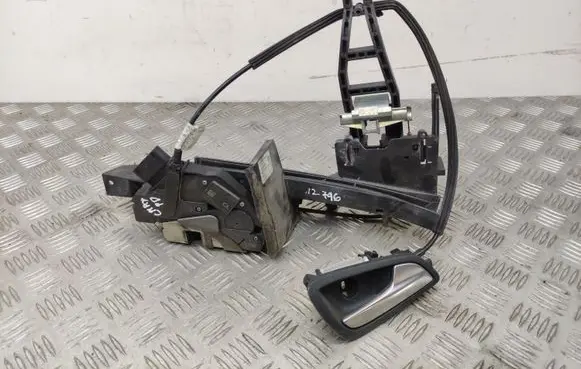 Ford C-MAX II Front door lock AM5AU21812