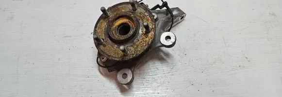 Chrysler Town & Country V Front wheel hub 04743576AB