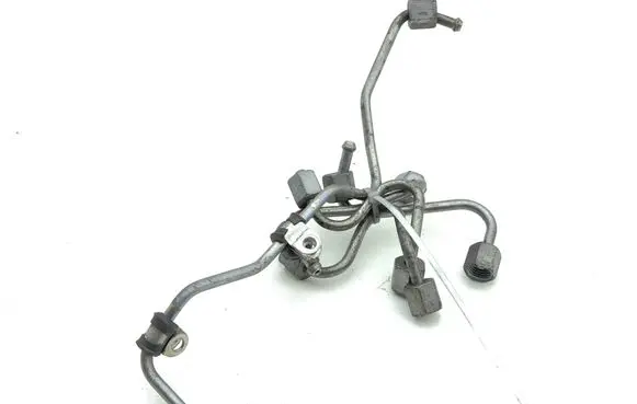 Infiniti Q50 Fuel injector supply line/pipe 