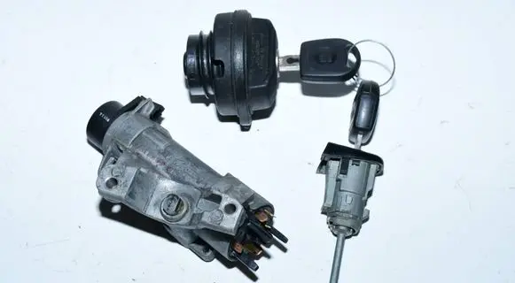 Seat Ibiza III (6L) Ignition lock 4B0905851C