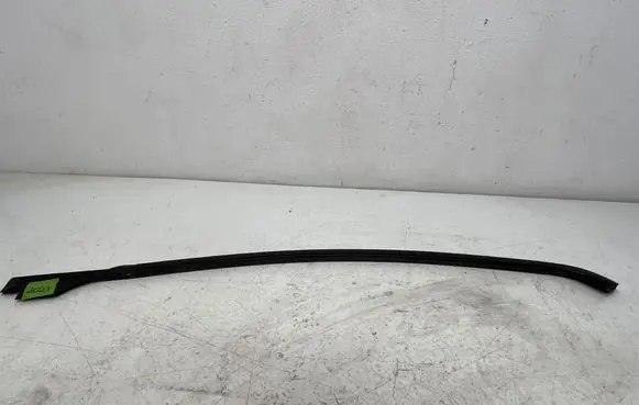 Mercedes-Benz V Class W447 Rubber seal front door (on door) A4477200254